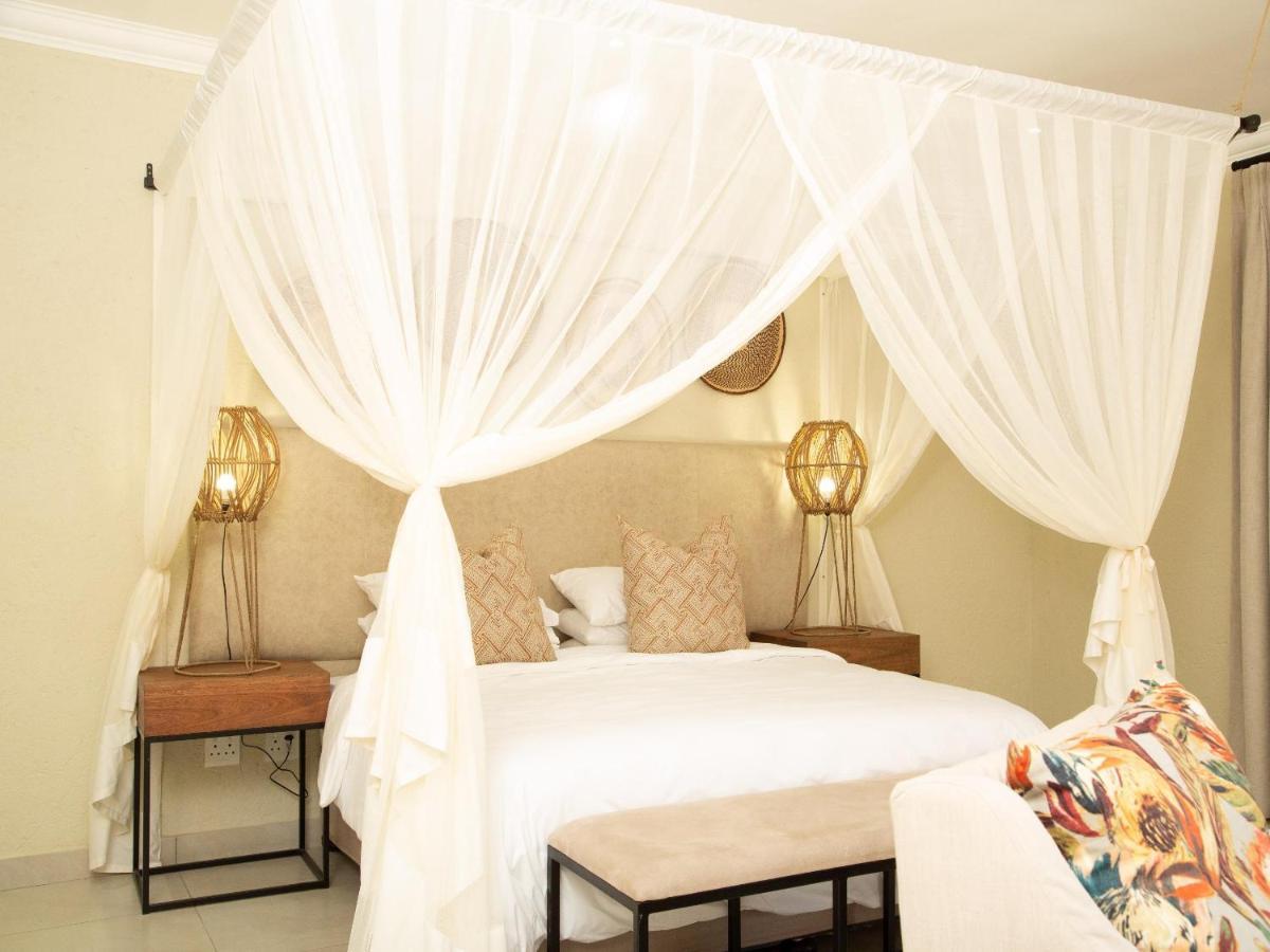 Pumbaa Wildlife Park & Accommodation Mbombela Exterior foto